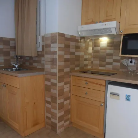 아파트호텔 Elizabeth 아카라비